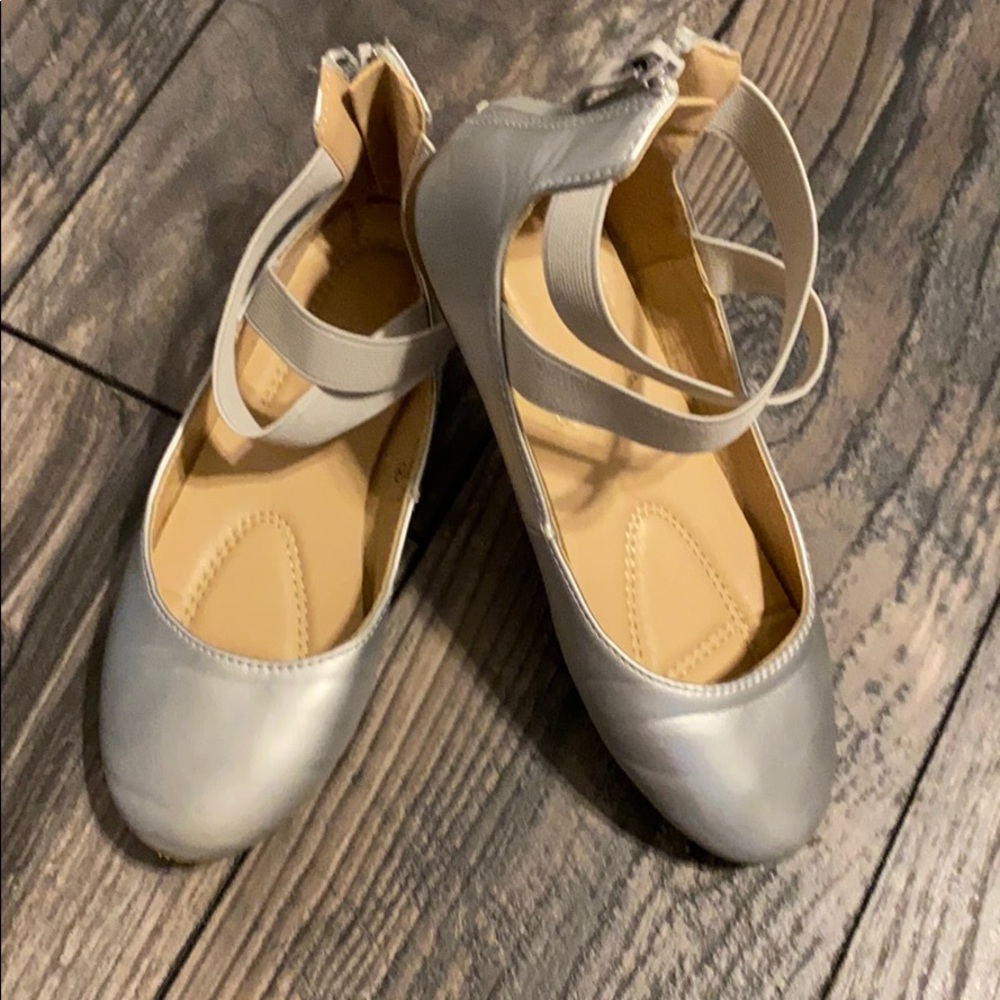Girls silver shoes